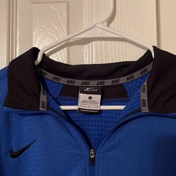 Nike Dri-Fit - Picture 2 of 3